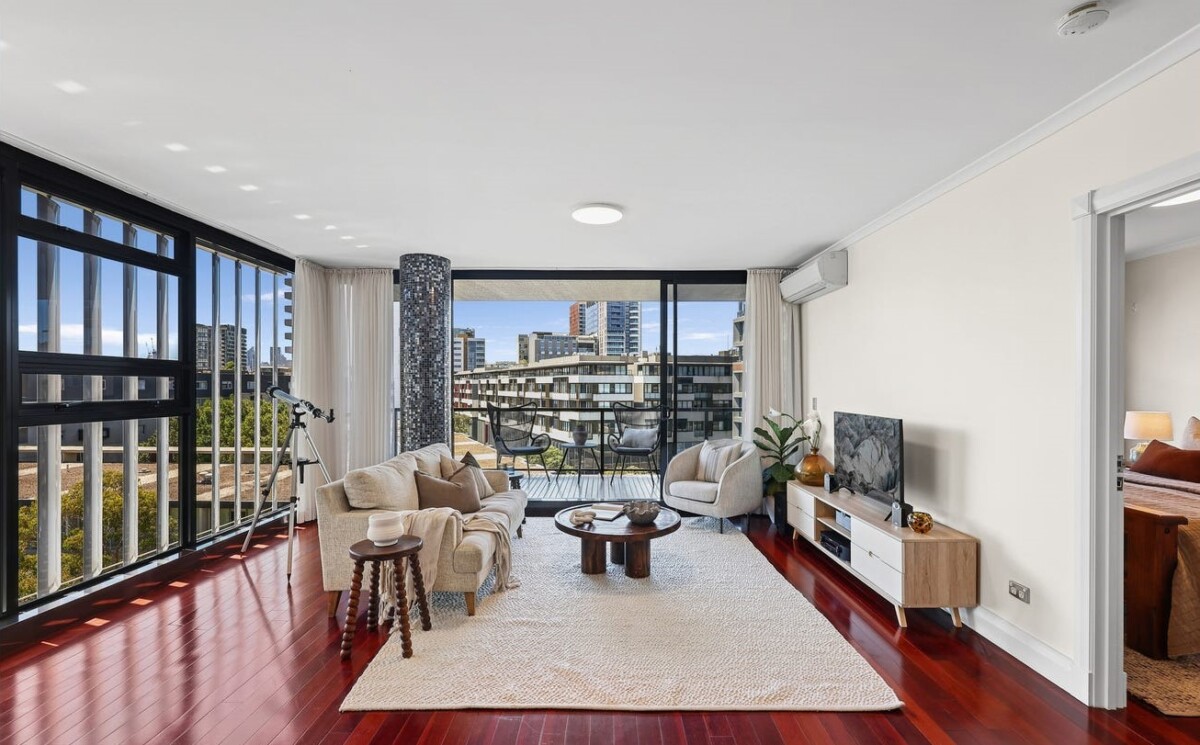 Defries Avenue – Zetland 